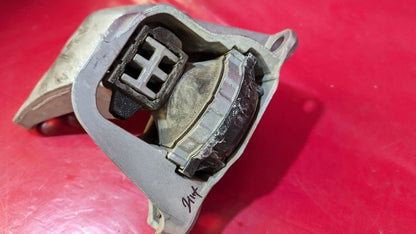 2022-2024 Mitsubishi Outlander LEFT DRIVER Engine Mount Bracket - 26k Miles