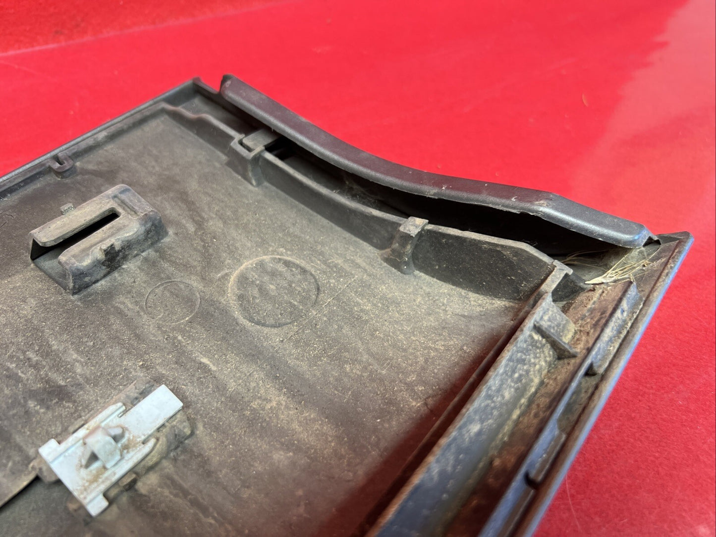 2007 2008 2009 Audi Q7 Right Passenger FRONT Door Lower Trim Molding GRAY