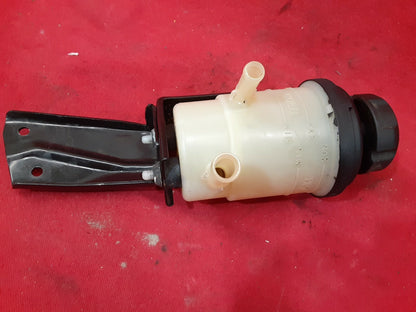 2011 - 2013 Sorento / 2009 - 2011 Santa Fe - Power Steering Reservoir