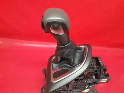 2013 Dodge Dart Automatic Transmission Floor Shifter Gear Selector W / Knob