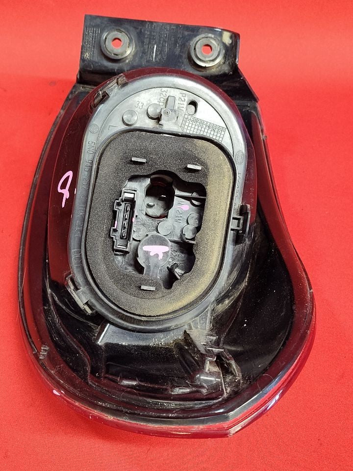 2009-2011 VW Volkswagen Tiguan LEFT DRIVER Outer Quarter Mounted Tail Light Lamp