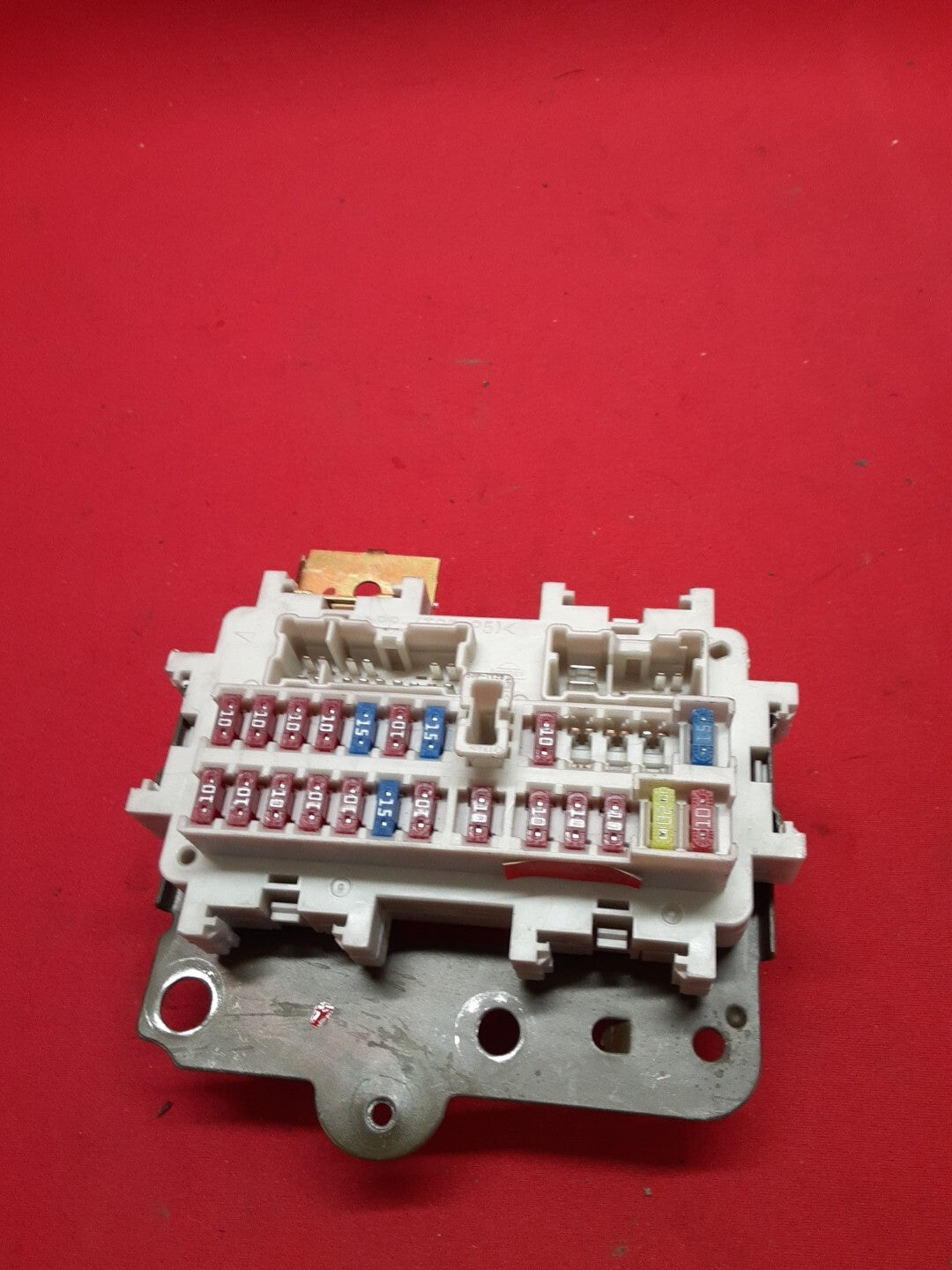 2006 Nissan Xterra Cabin Body Fuse Junction Block OEM