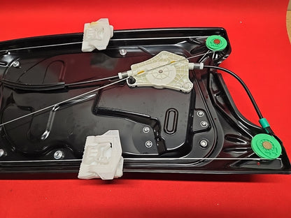 Genuine OEM 2005 - 2007 Land Rover LR3 Left Window Regulator w/ Motor CUR000140