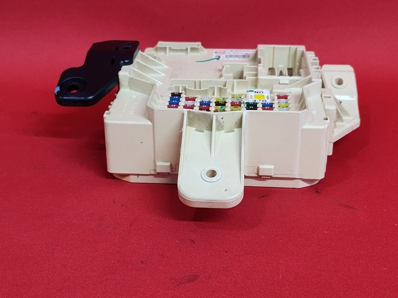 2015-2017 Hyundai Sonata 2.4L Interior Cabin Fuse Box Junction Block 91950-C2070