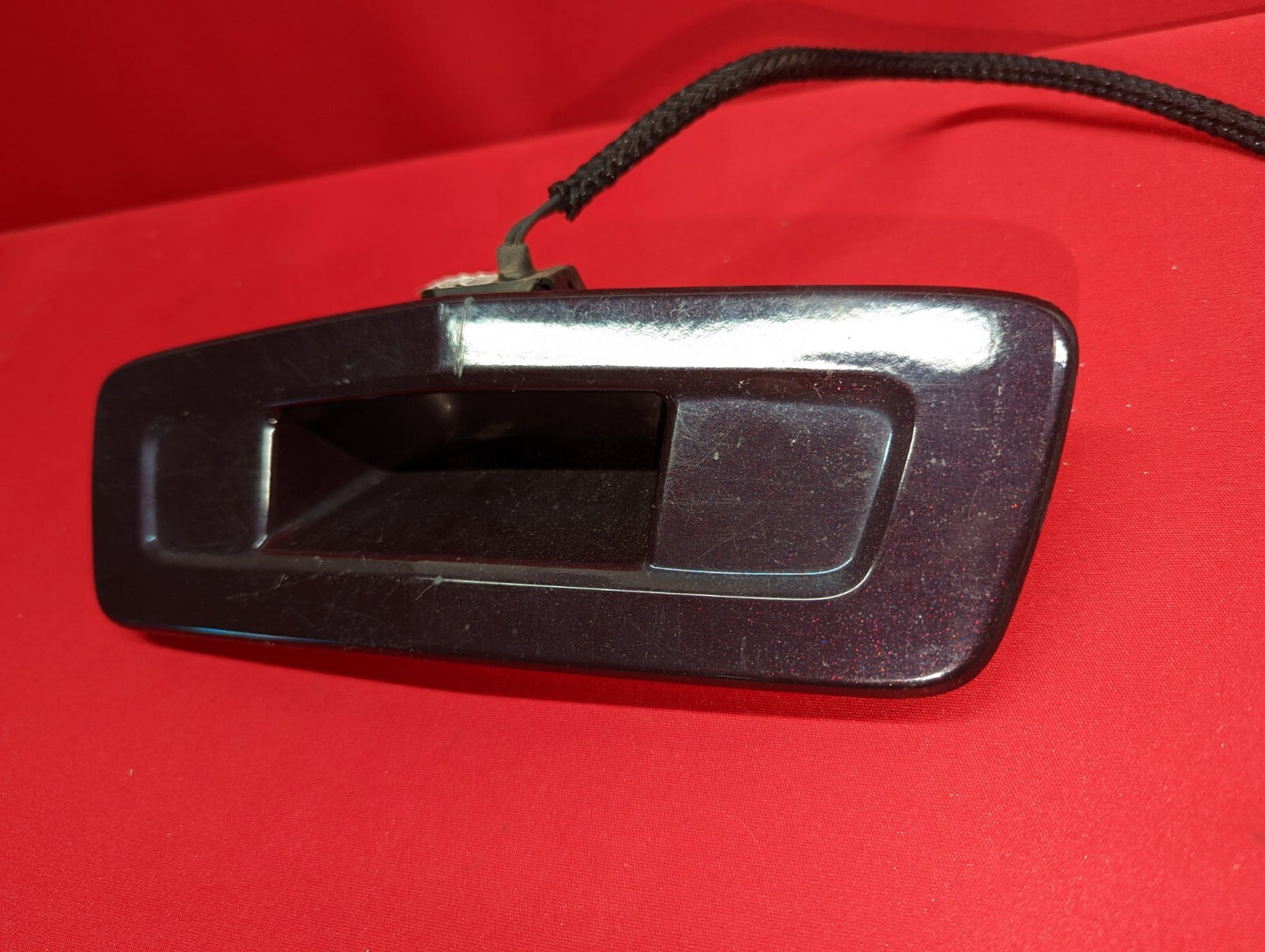 2009 2010 2011 2012 Traverse - Hatch / Liftgate / Tailgate Handle - 22738740 PUR