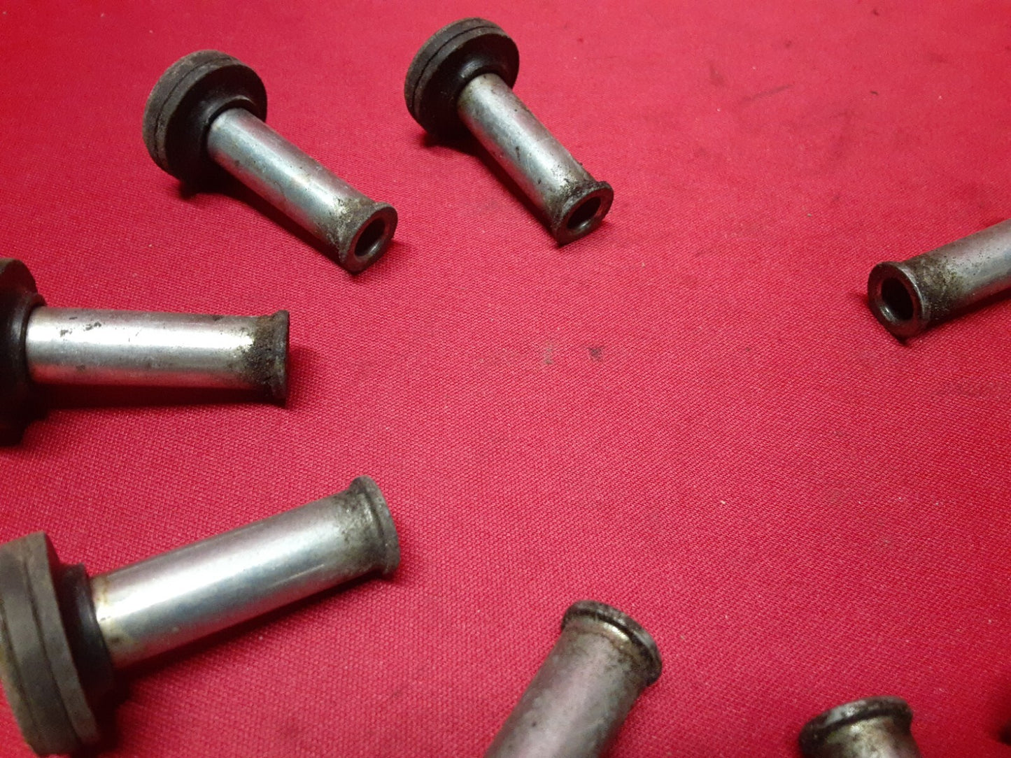 2003 - 2005 Land Range Rover HSE 4.4L V8 Intake Manifold Plenum BOLT SLEEVES