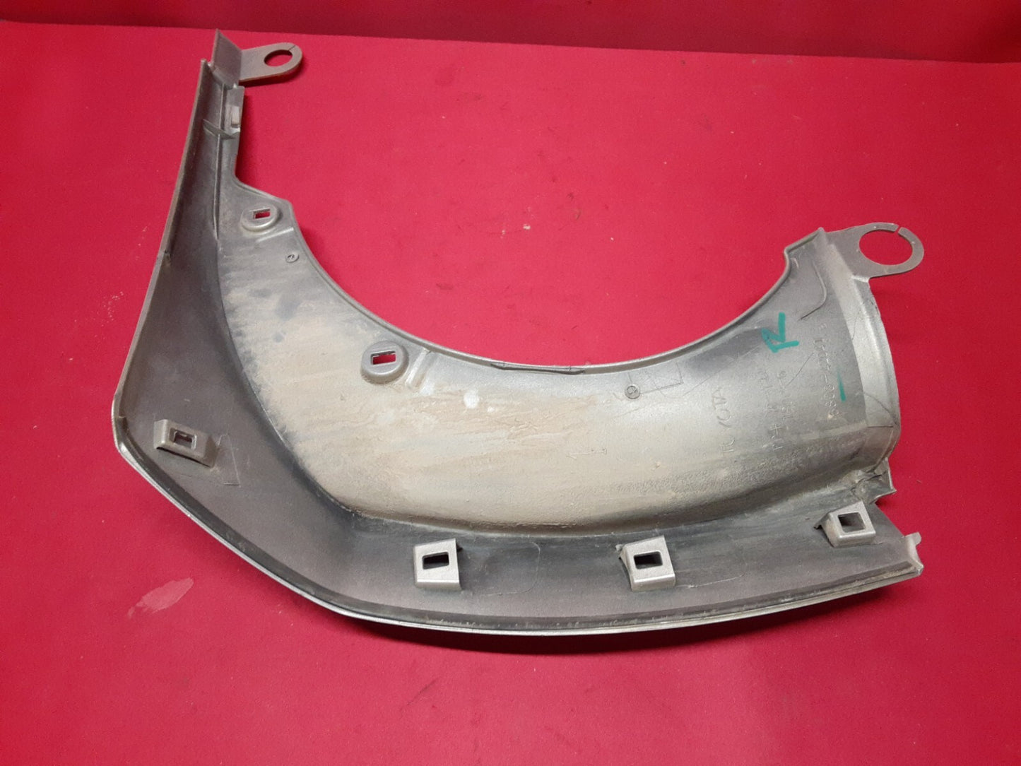 2006 - 2012 Toyota RAV4 RAV-4 RIGHT REAR Liftgate Hatch Trim 4T8 Sandy Beach