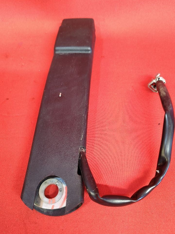 2013-2018 Dodge Ram Pickup FRONT Left -or- Right Seat Belt Buckle Tongue Black