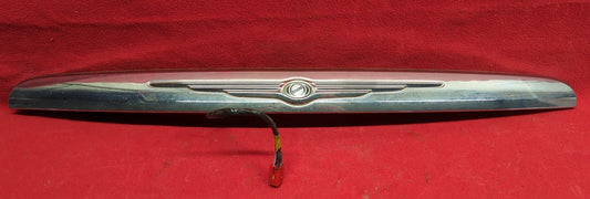 2005 2006 2007 Chrysler Pacifica Liftgate Tailgate License Moulding Trim Fascia