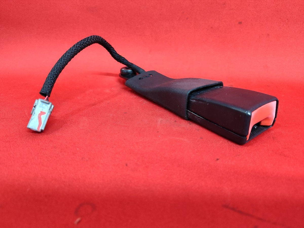 2012-2019 Fiat 500 Coupe FRONT LEFT DRIVER Traditional Seat Belt Buckle Black