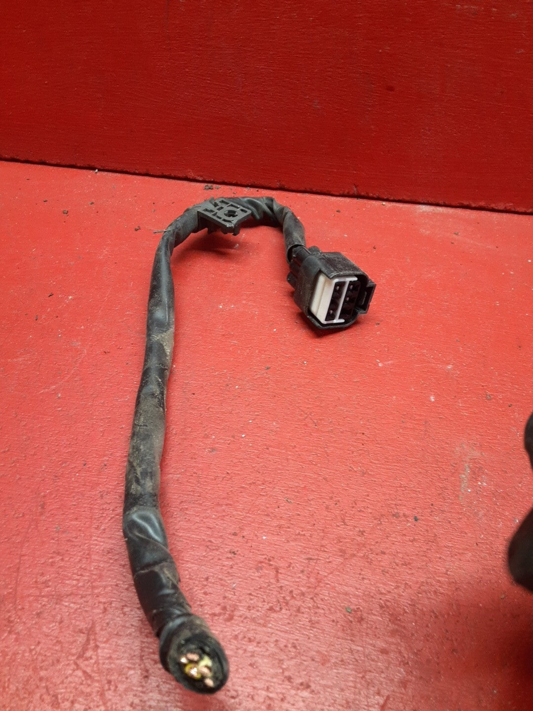 2013-2016 Chevrolet Spark EV Windshield Wiper Motor PIGTAIL 95481267