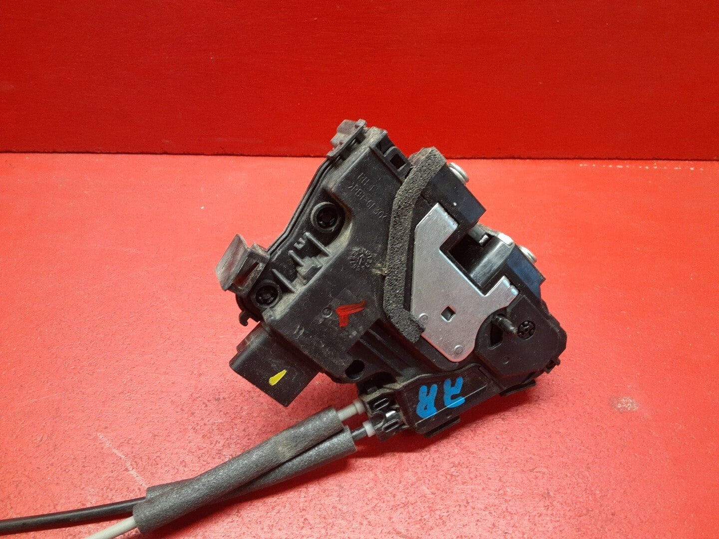 2011 2012 2013 Kia Soul Rear Right Pass Dorr Latch Lock Assembly 81420-2K030