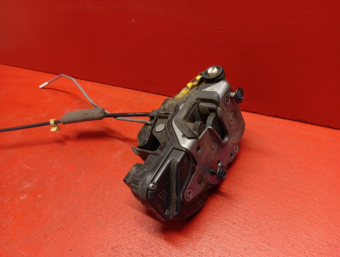 2007-2017 GM Multi Vehicle Rear Left Door Latch 20839790