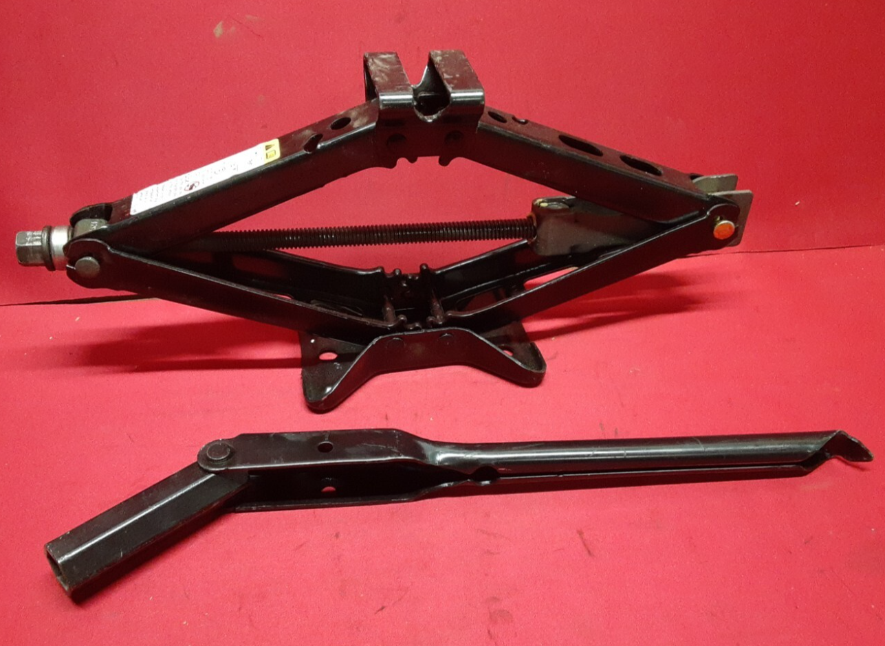 2000 - 2015 Buick Chevy Pontiac Cad Olds Emergency Spare Tire Jack Set 13590430