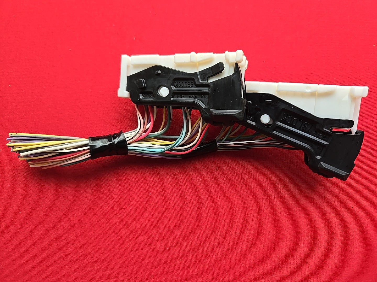 2011 2012 Lexus IS250 IS350 ISF Auto LEFT DRIVER Fuse Box Junction Block PIGTAIL