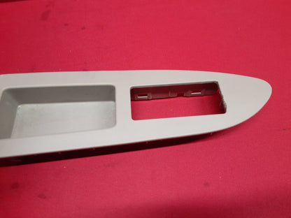 2009 2010 Chrysler 300 RIGHT FRONT Window Door Lock Switch Bezel 1LG001J1AA