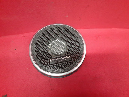 2005 Range Rover HSE REAR Left or Right Speaker Harmon Kardon XQM500180