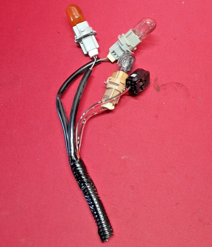 2007-2009 Mazda CX-7 2.3L LEFT or RIGHT Taillight Lamp Harness Socket PIGTAIL