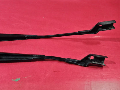 2012-2019 Range Rover Evoque Front Windshield Wiper Arm Set Left & Right