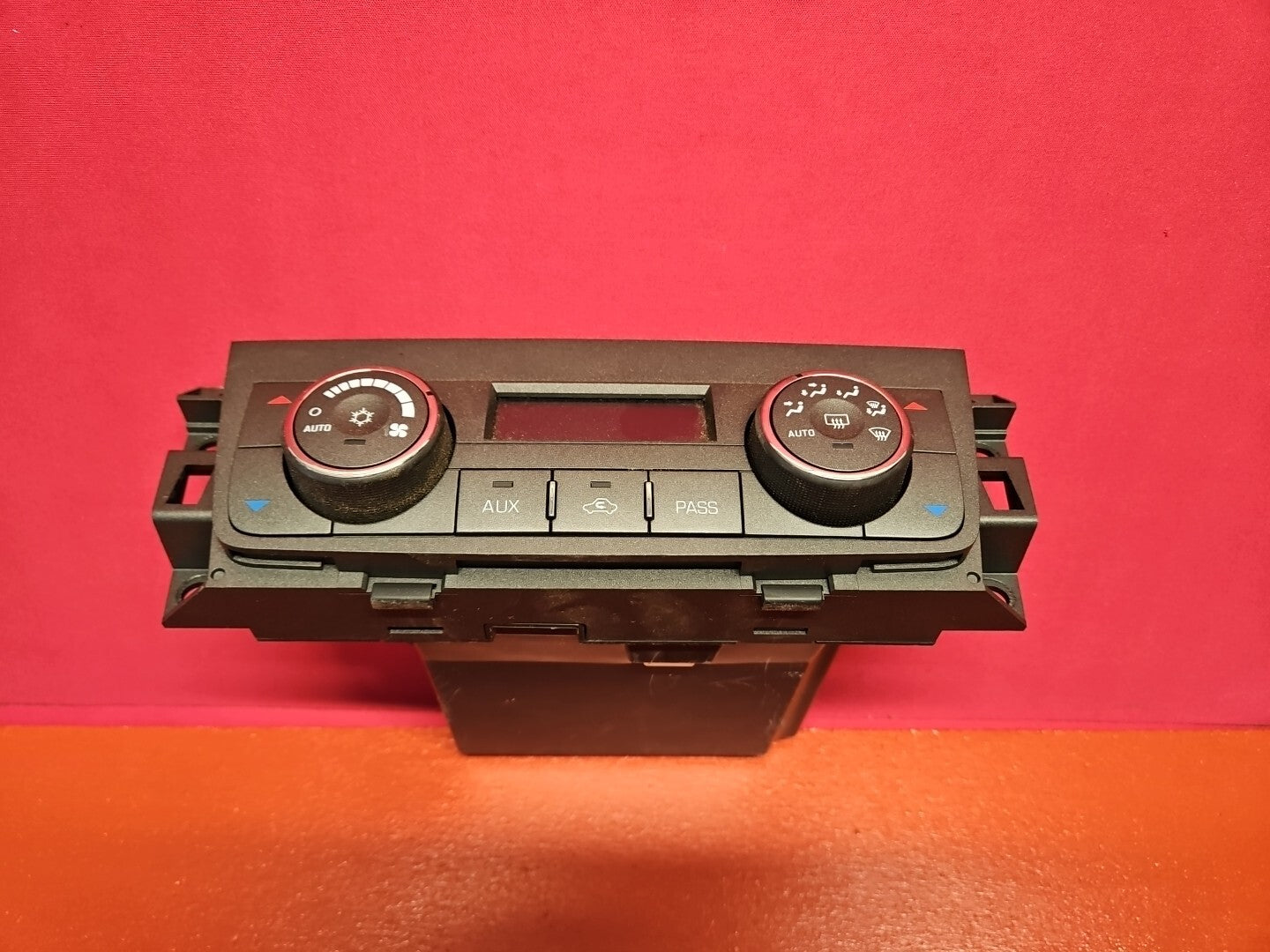 2007 - 2011 Cadillac DTS HVAC A/C Heat Climate Control Unit w/ Rear Defroster