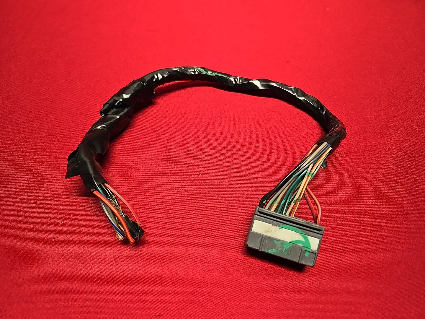 2006-2009 Jeep Dodge AM/FM Radio Stereo w/ Single CD + AUX : PIGTAIL WIRES ONLY