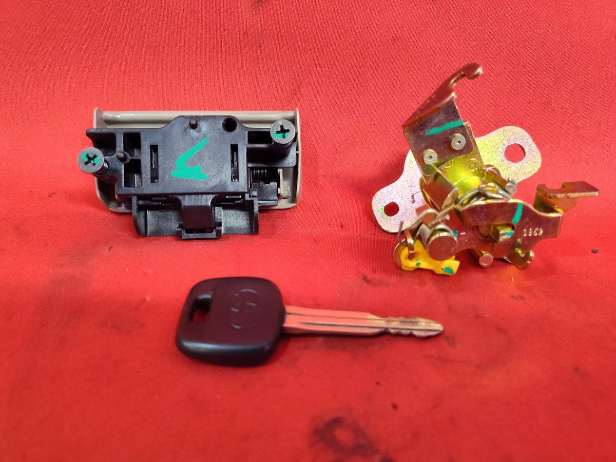 2002-2006 Toyota Camry SE LE Auto Trans US Built Ignition Lock Cylinder Key Set