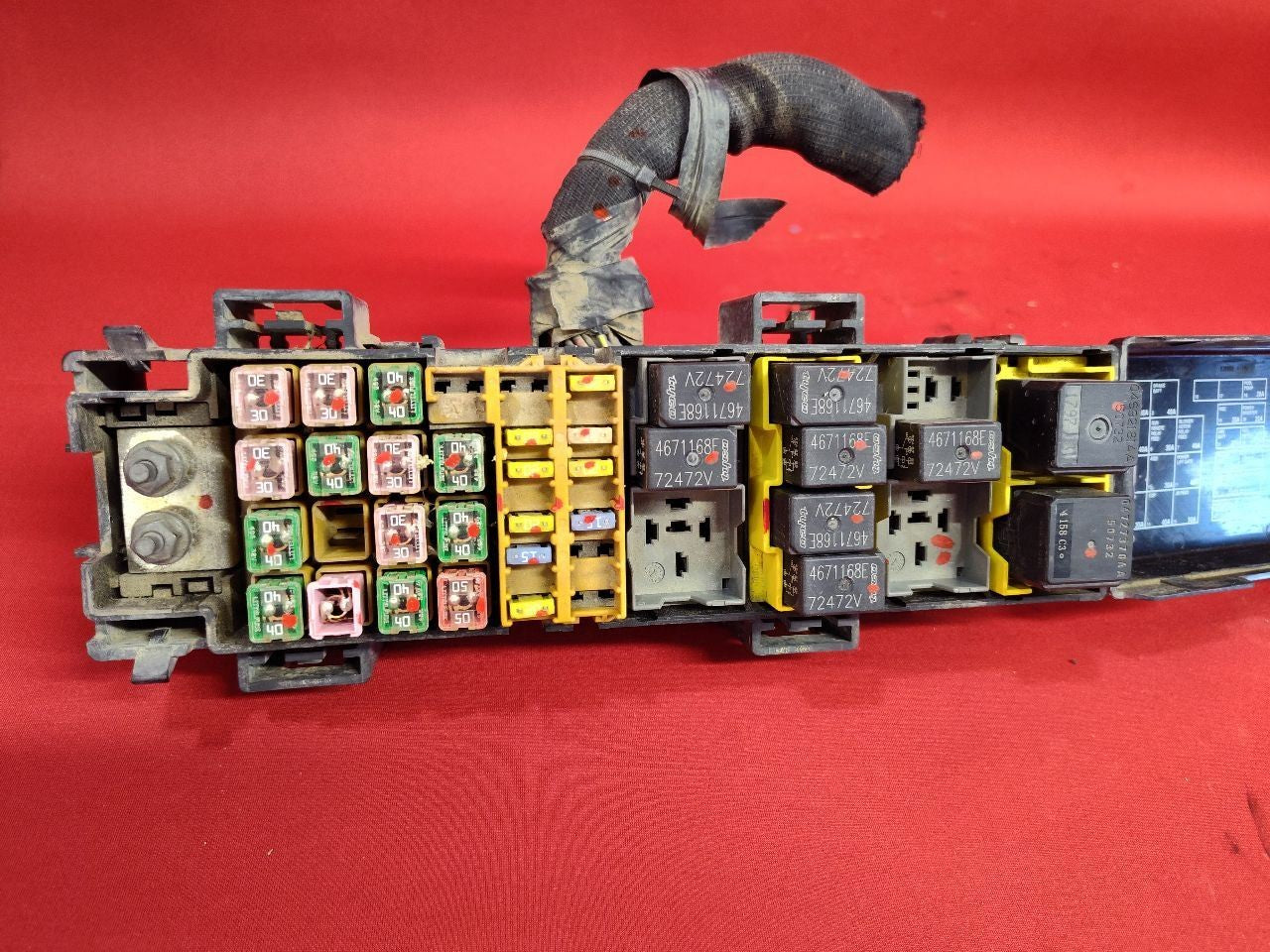 2008 Dodge Durango Chrysler Aspen 4.7L V8 Headlamp to Dash Fuse Box Junction