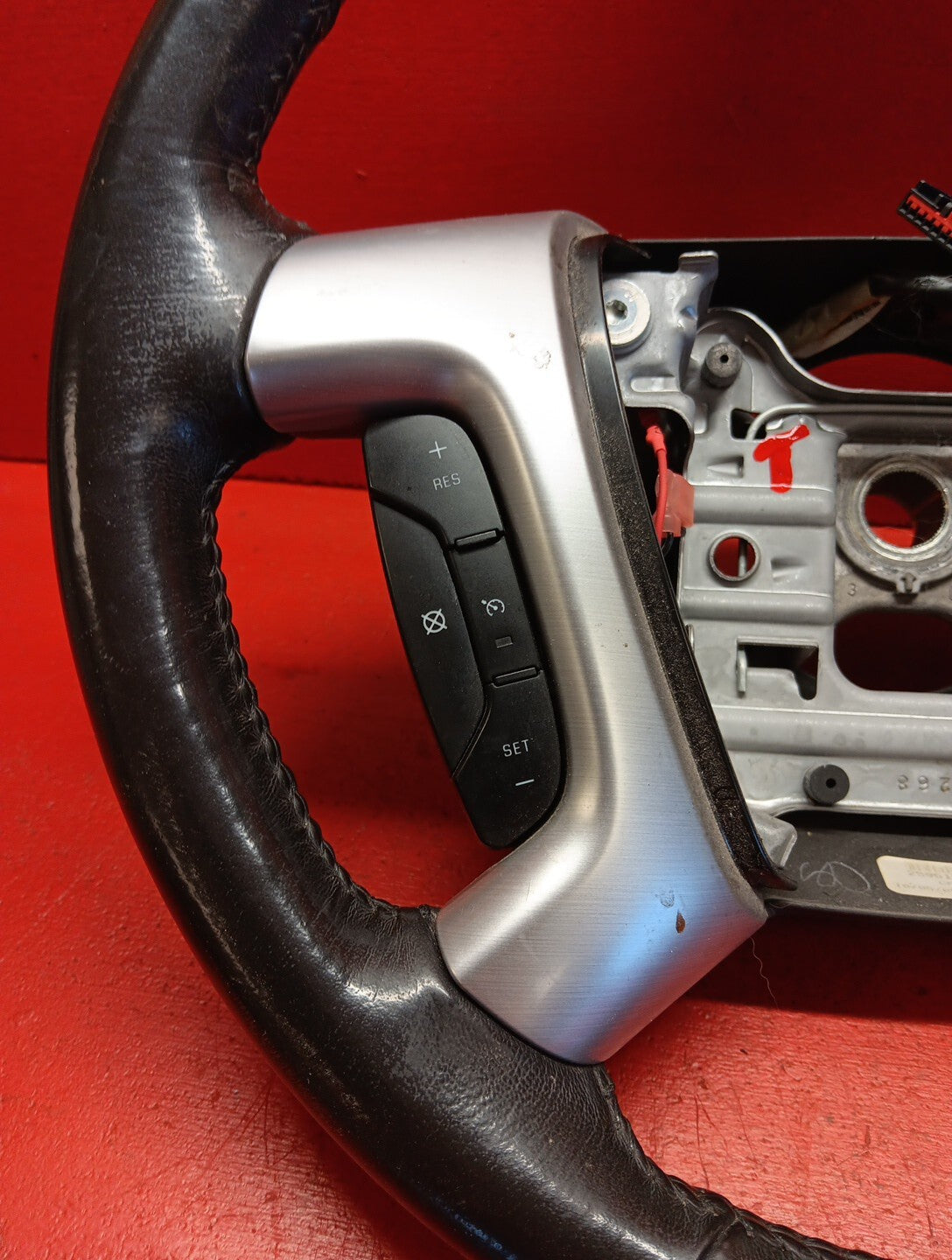 2009-2012 GMC Acadia Buick Enclave Steering Wheel Black Leather 20910933