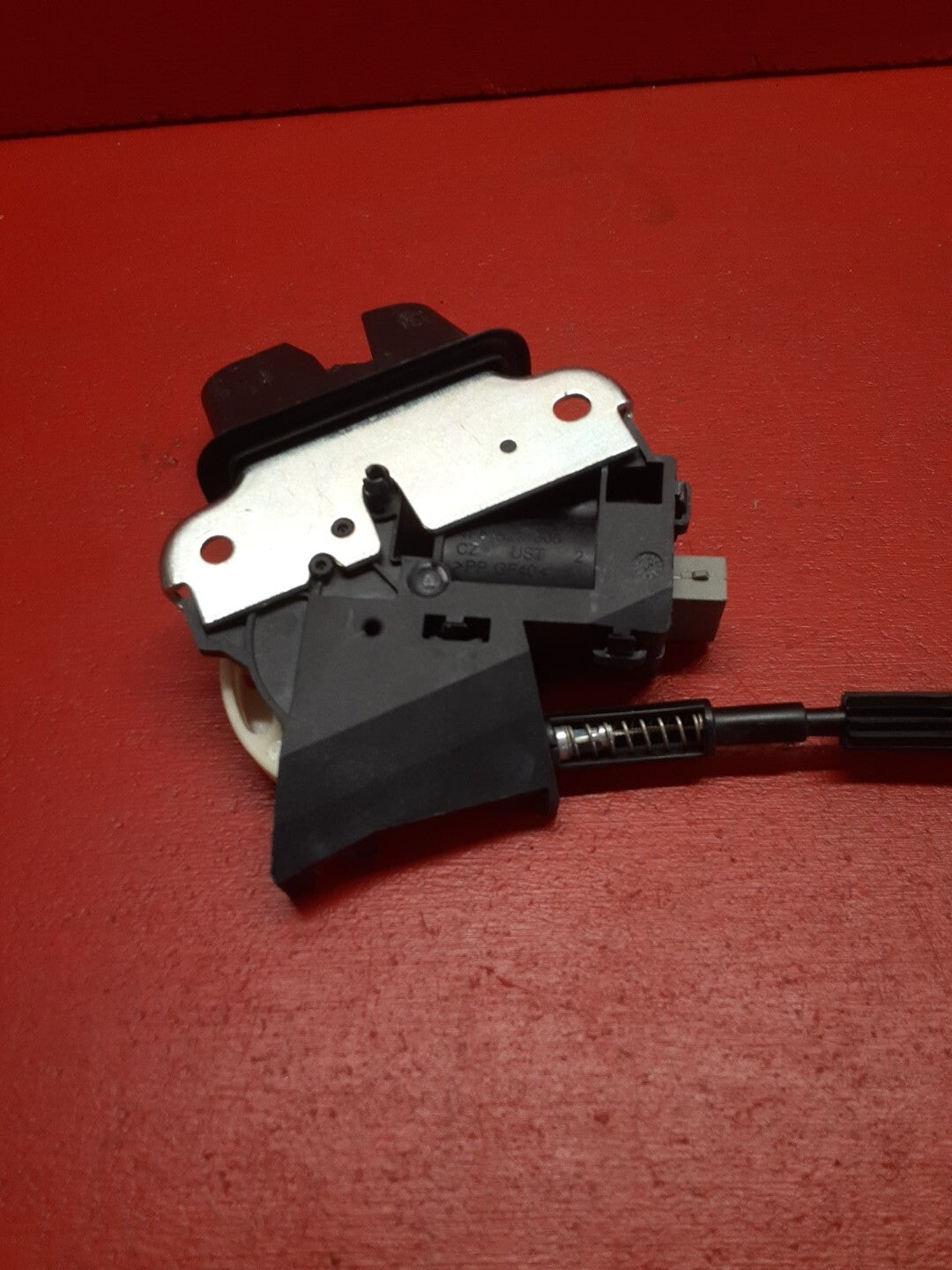2004-2017 Audi A4 Quattro S4 RS4 Rear Trunk lock Latch Actuator 4F5-827-505-D