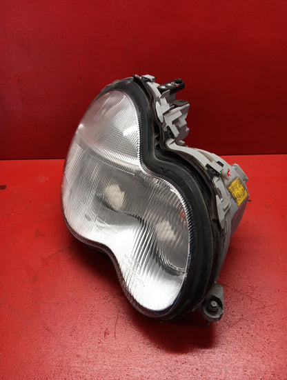 2001-2004 Mercedes-Benz C230 240 320 Right Headlight Assembly 2038201061