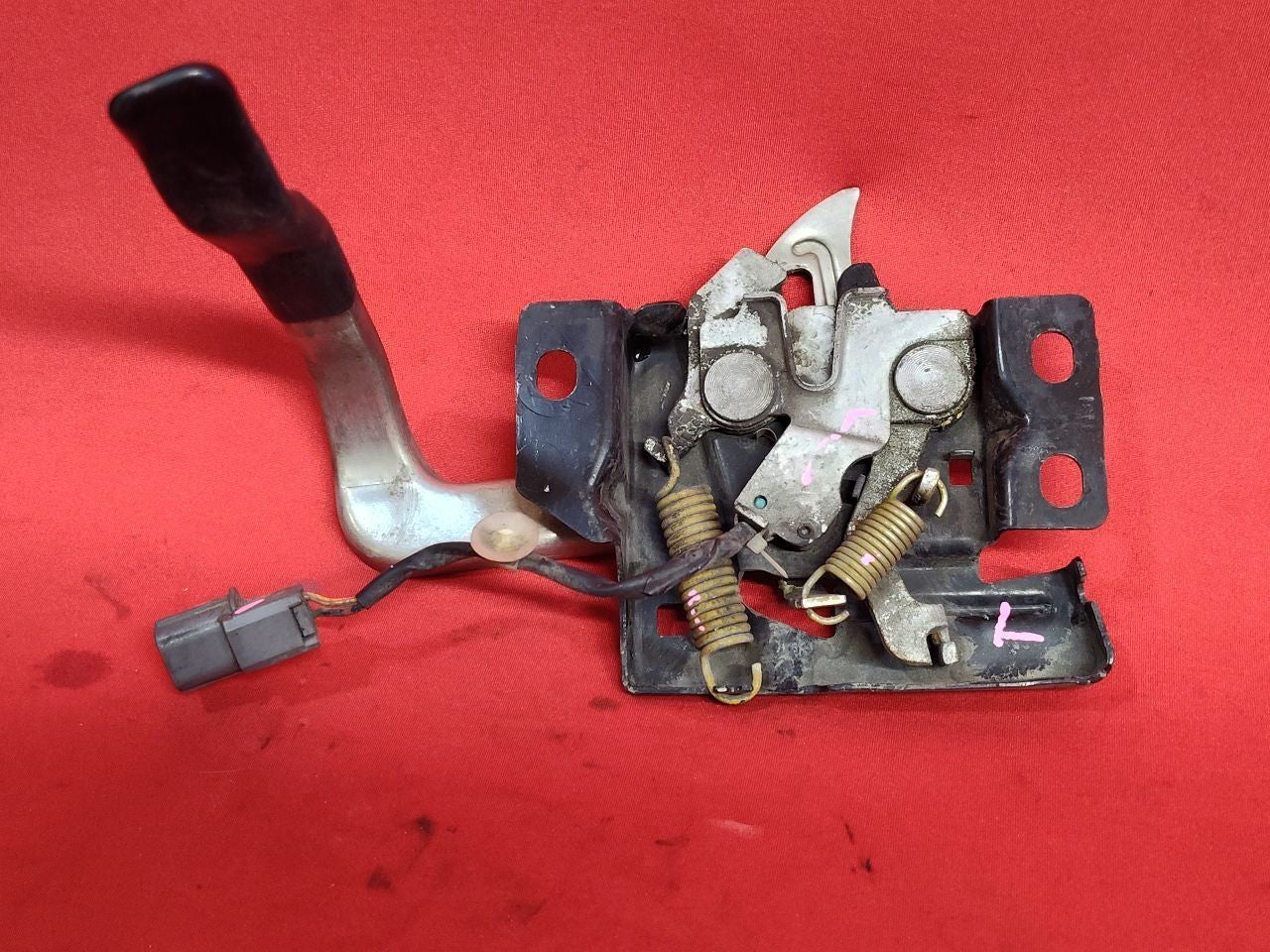 2001 2002 Acura MDX Front Hood Bonnet Latch Lock Release Actuator 74120S3VA01