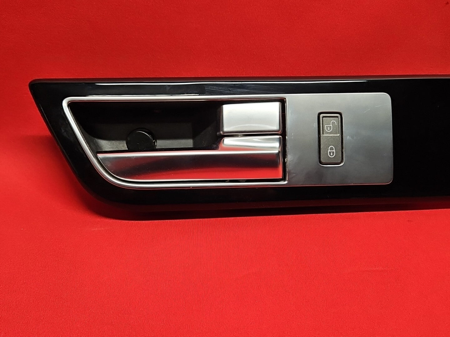 2010 - 2013 Range Rover Sport FRONT RIGHT PASSENGER Interior Door Trim w/ Handle