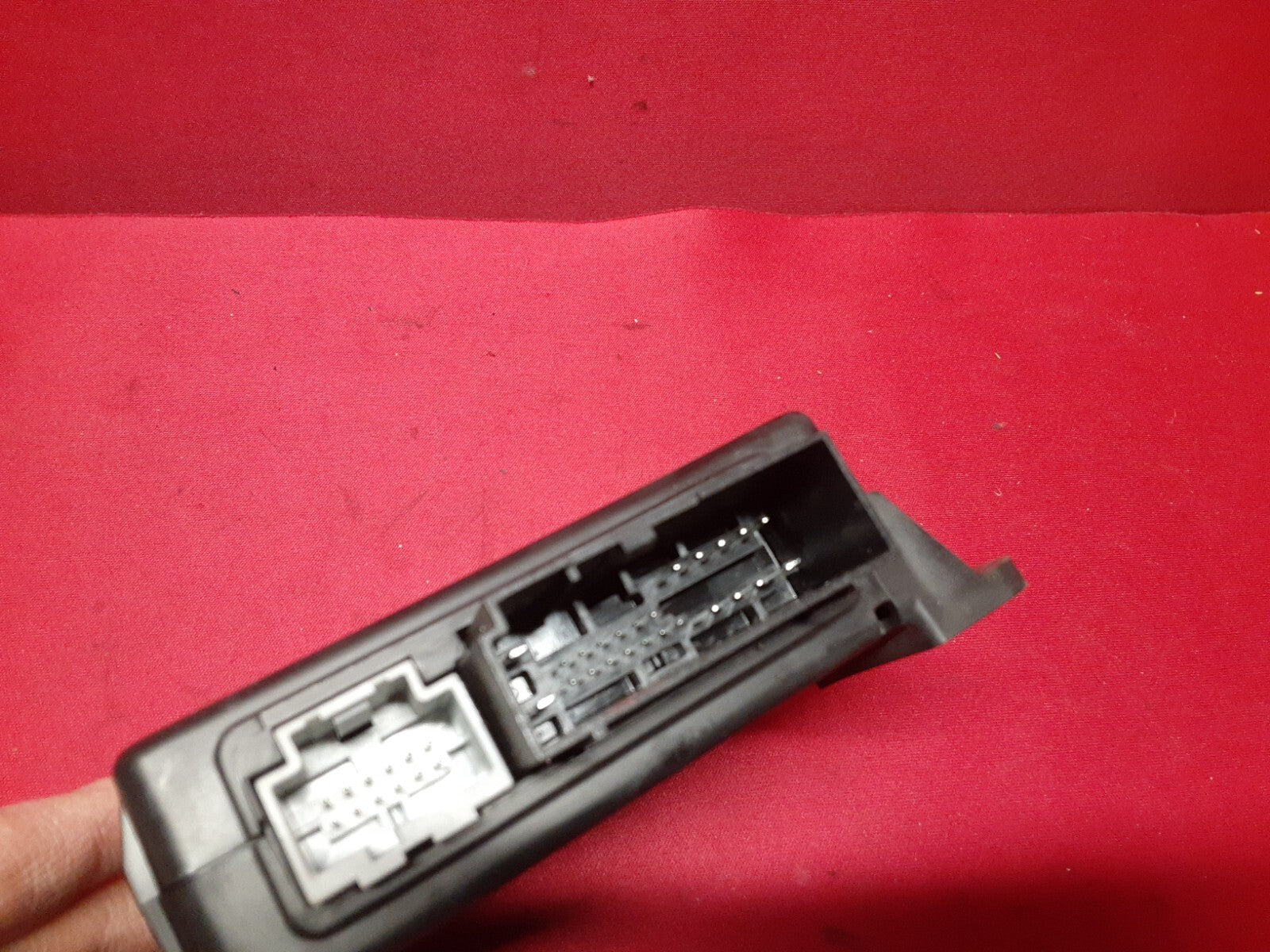 2013 - 2019 Lincoln MKT  Power Lift Gate Control Module  DE9Z-14B291-A