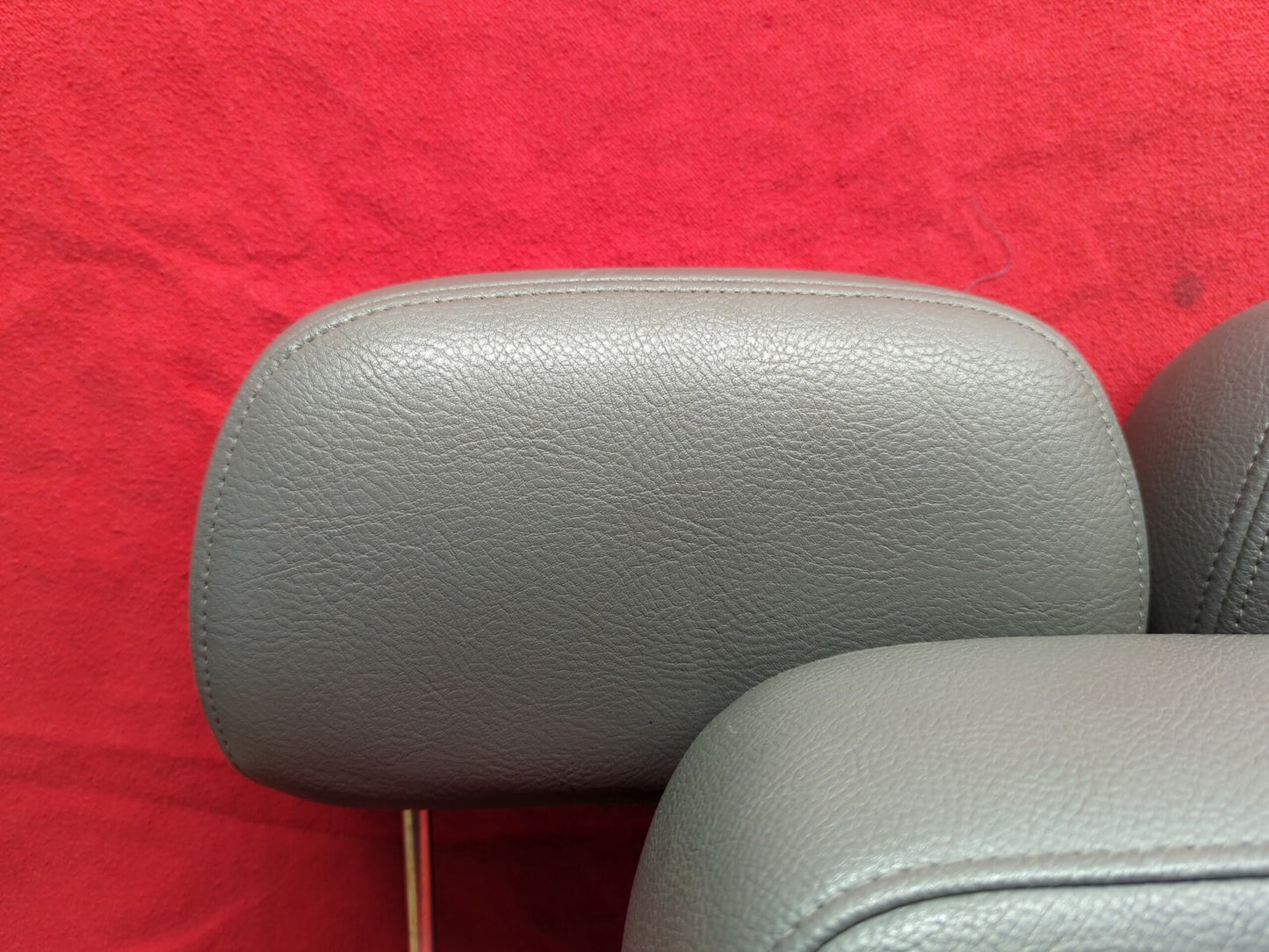 2004 2005 2006 Dodge Durango Limited SLT SECOND ROW Leather Headrest Set Grey