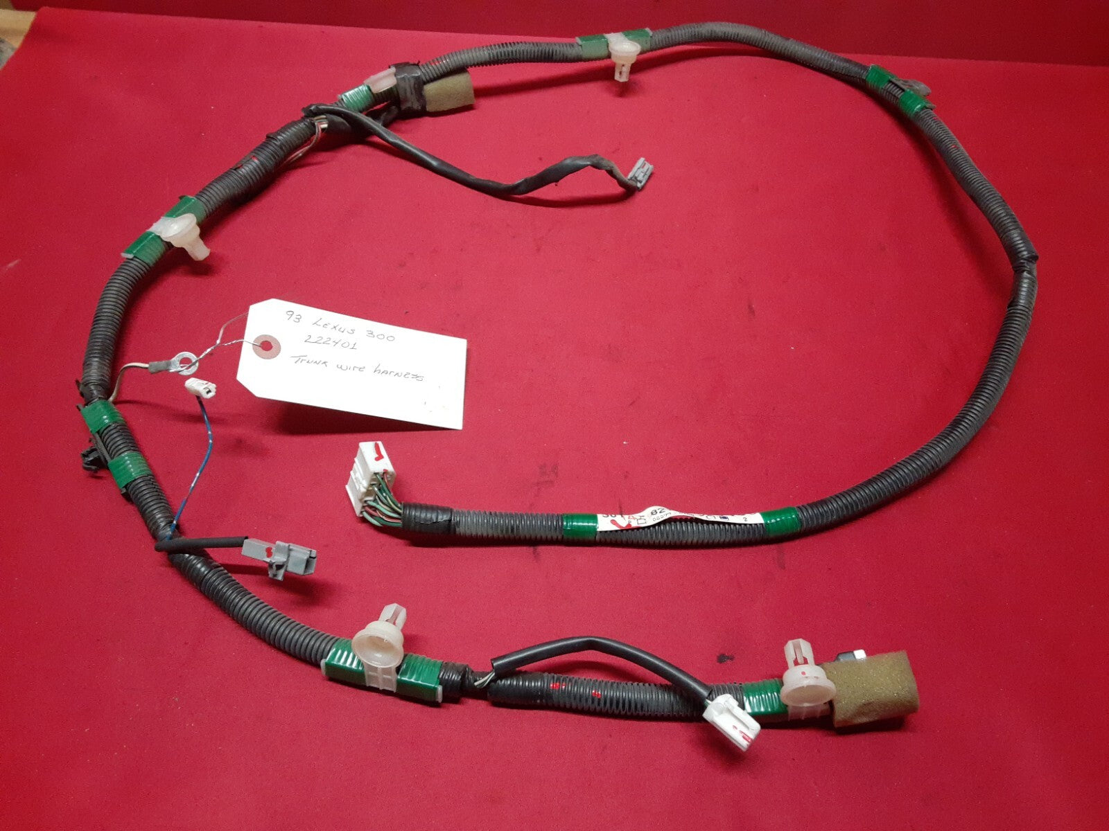 1992 - 1995 Lexus ES300 Trunk Cargo Compartment Wiring Harness 82181-33010