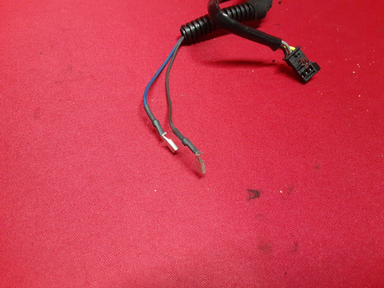 2013 - 2019 Ford / Lincoln Rearview Mirror Autodim Lane Rain EU5Z17700J  PIGTAIL