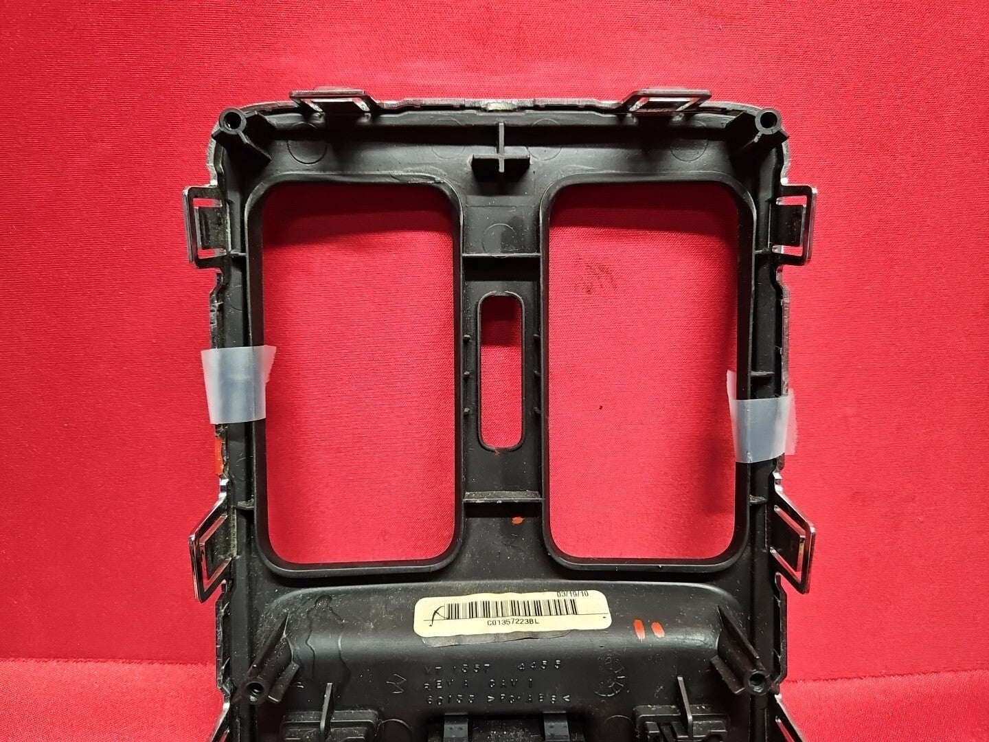 2011 - 2013 Jeep Grand Cherokee Center Console REAR 115V Heated Seat Switch Trim