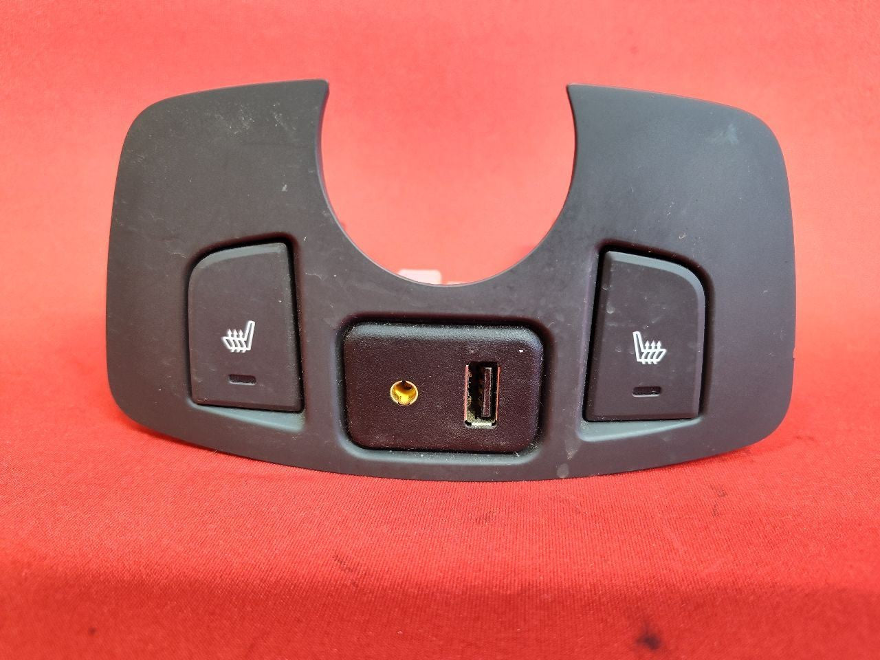 2014-2016 Chevrolet Chevy Spark Heated Seat USB Aux Port Switches w/ Trim Panel