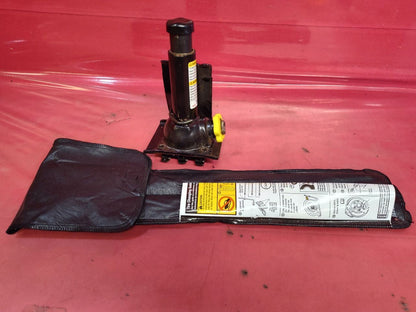 1999-2003 Chevy GMC Cadillac Suv / Truck 1500 or 1/2 Ton Bottle Jack Tool Set