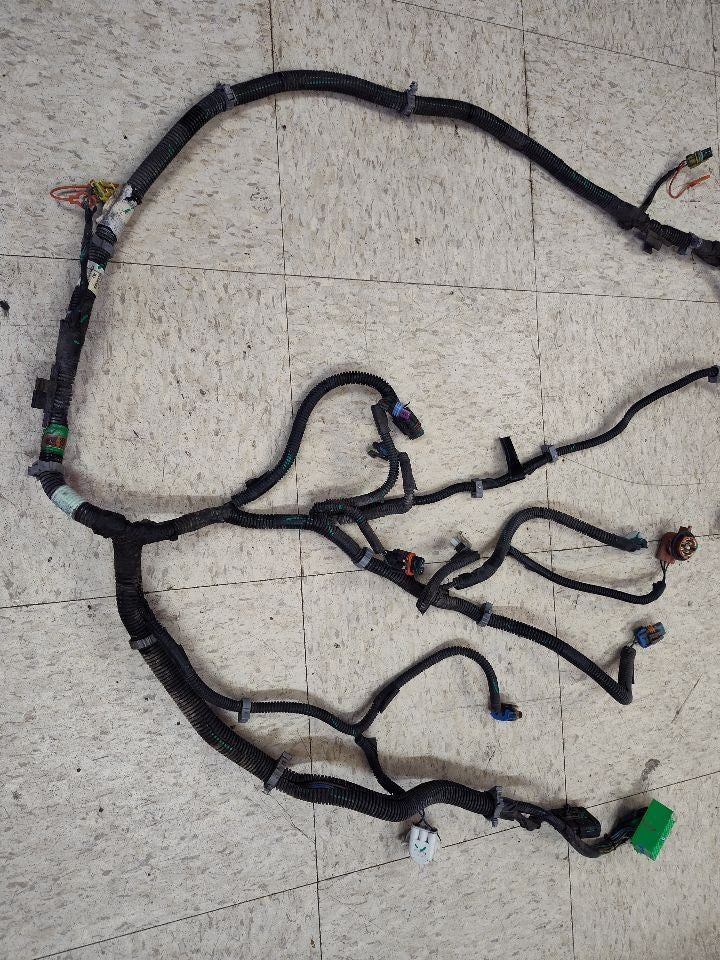 2003-2006 Chevy GMC Cadillac 4WD A/T Headlamp Wiring Harness - *broken sockets*