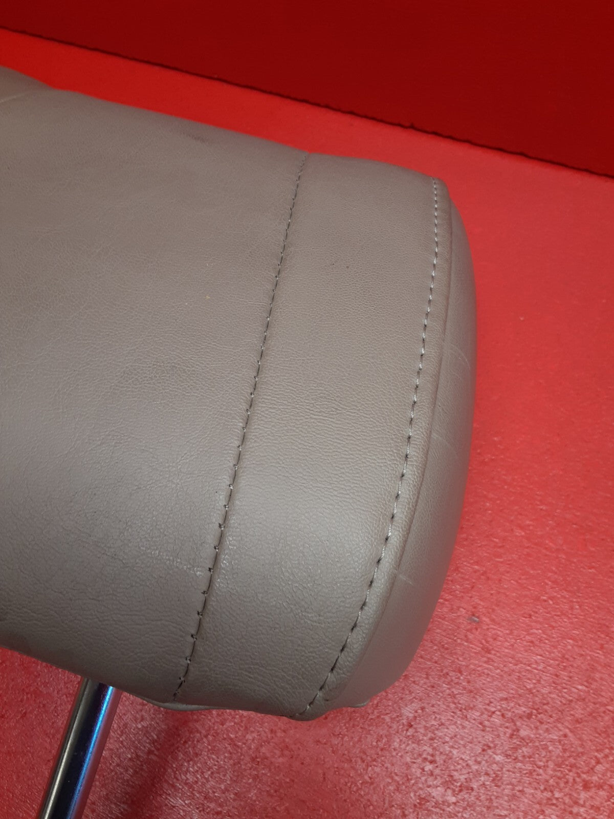 1999 - 2002 Jeep Grand Cherokee Headrest Head Rest FRONT Seat Set of 2