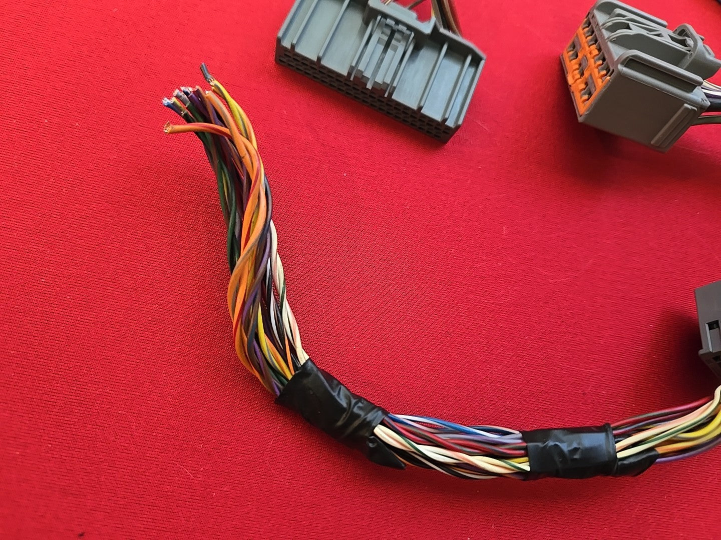 2010-2017 Land Rover LR3 LR4 Range Rover Keyless Entry Module - PIGTAILS ONLY