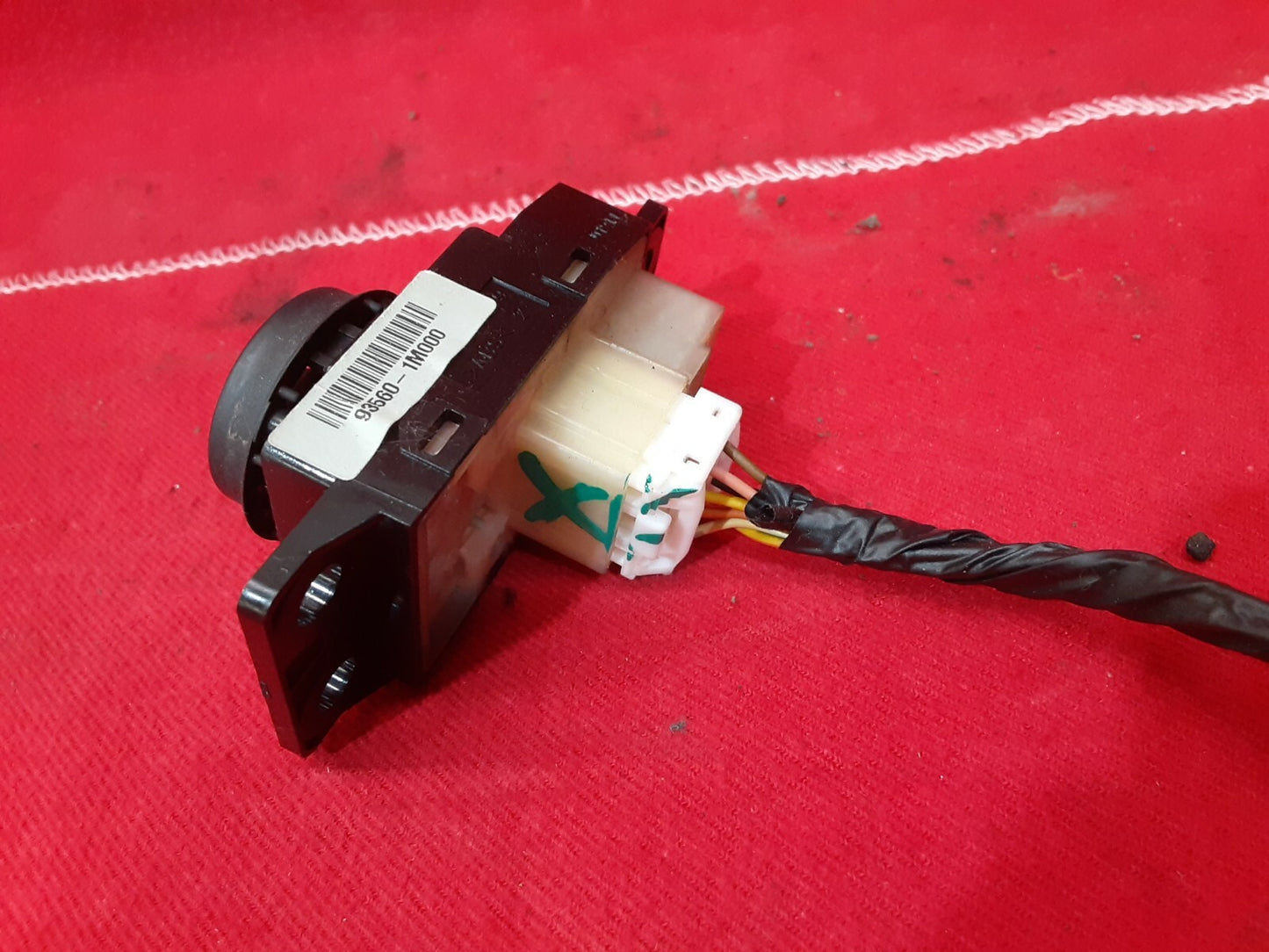 2010 2011 2012 2013 Kia Forte / KOUP Side View Mirror Adjust Switch / Knob