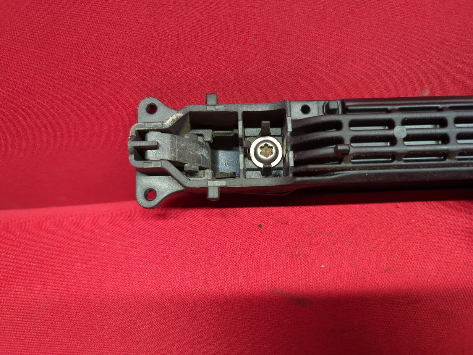 2001 - 2007 FRONT LEFT Exterior Door Handle 8N6 Bluestone Metallic 69202-52010