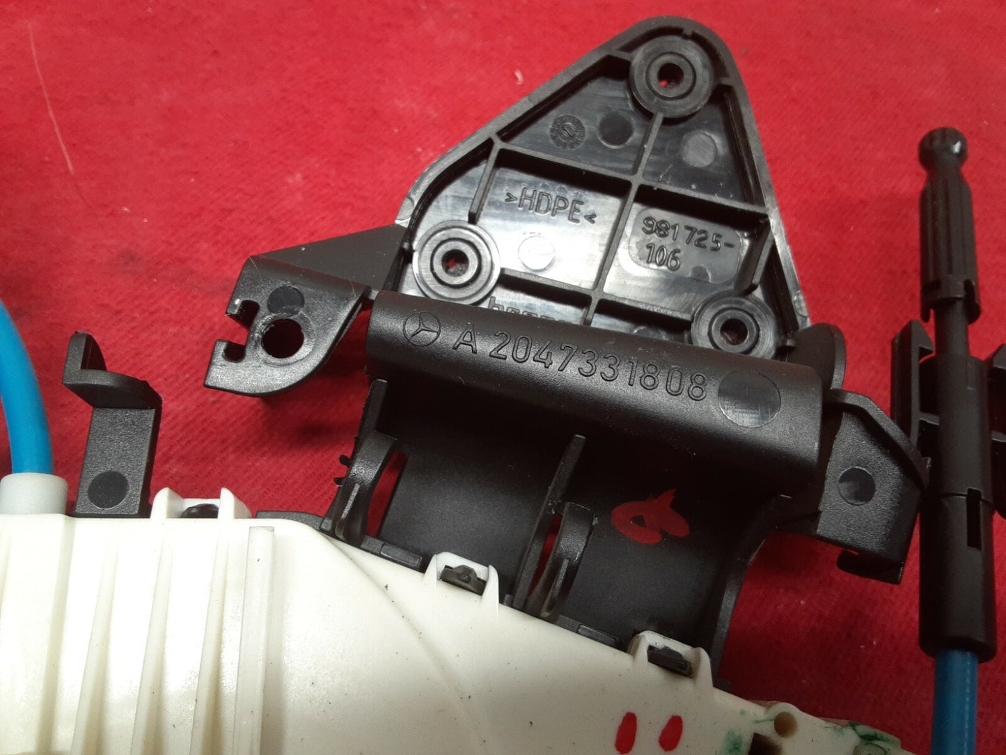 2008 - 2014 Mercedes C250 C300 C350 RIGHT PASSENGER REAR Door Lock Actuator