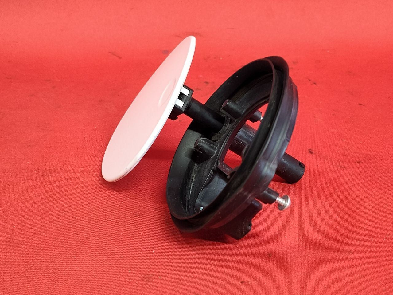 2012-2016 Ford Focus ELECTRIC EV Charging Port 'Filler' Door Lid PNYW30 White