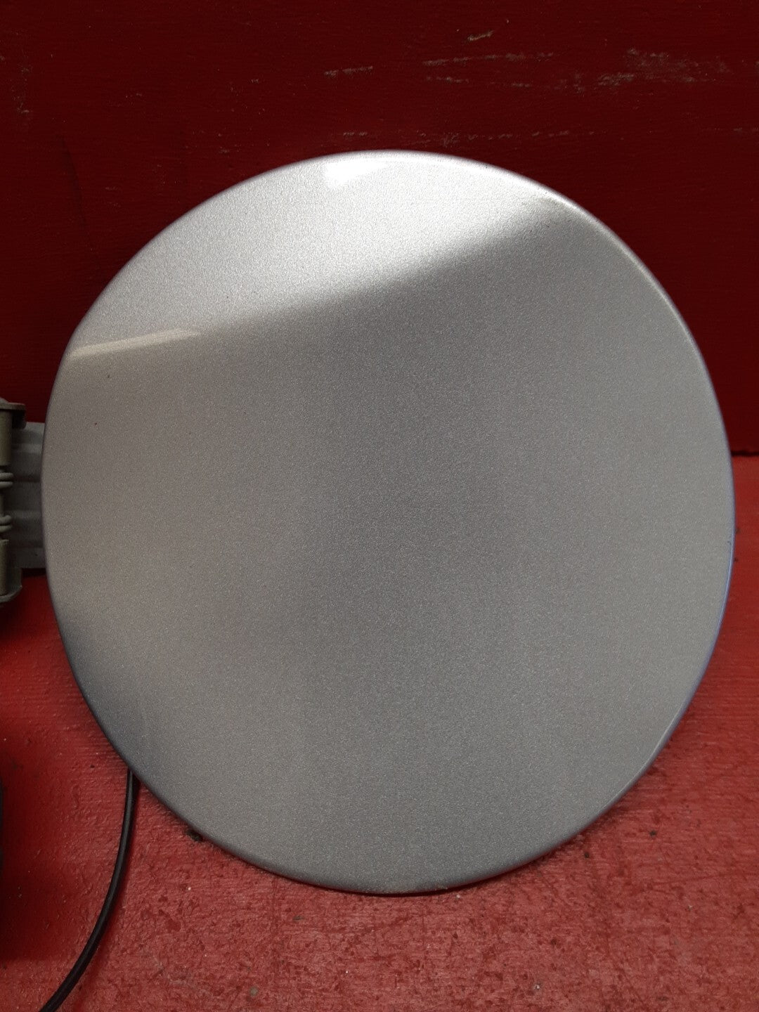 2013-2015 Chevrolet Spark Fuel Door W/ Cap OEM Switchblade Silver 95090206