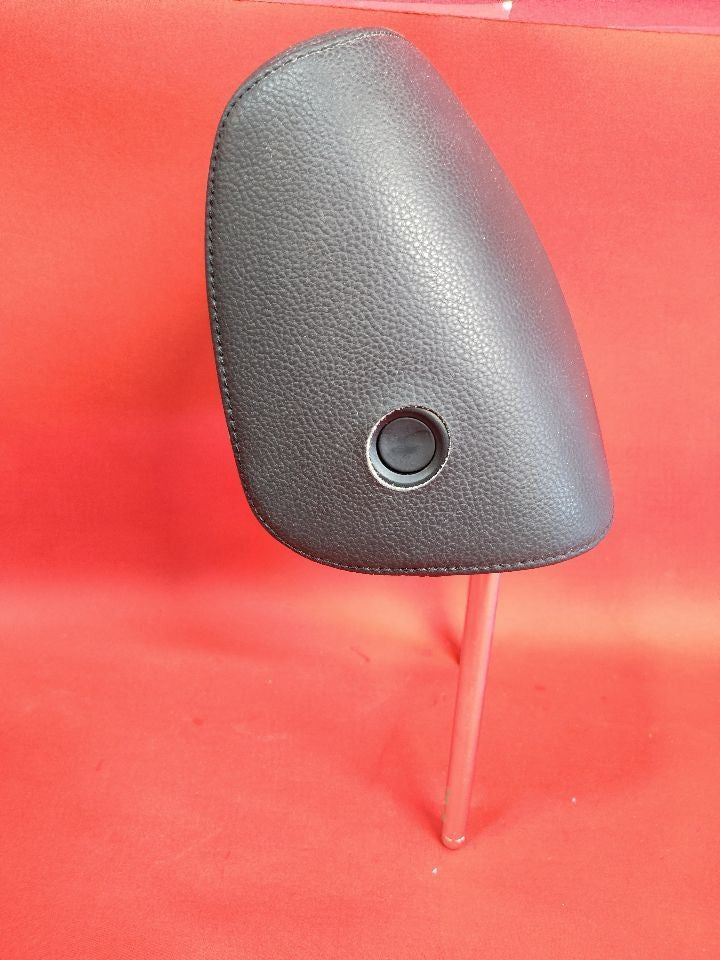 2012-2017 VW Volkswagen Tiguan FRONT Left or Right Seat Headrest Leatherette Blk