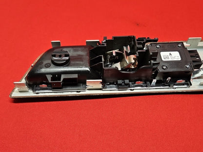 2010 - 2013 Range Rover Sport FRONT RIGHT PASSENGER Interior Door Trim w/ Handle
