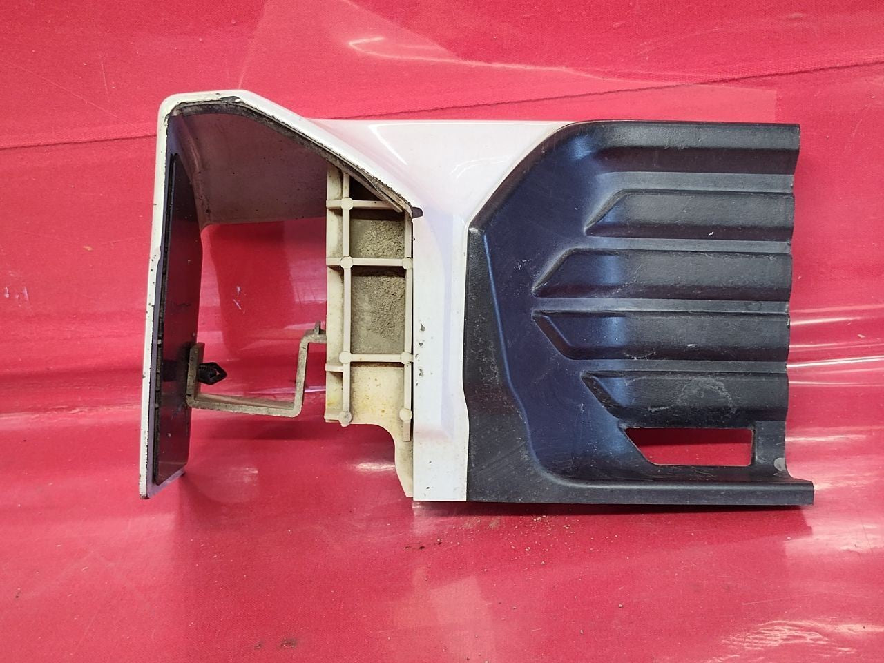 11-13 Infiniti QX56 / 14 QX80 Running Board Rocker Cap Right Front / Left Rear
